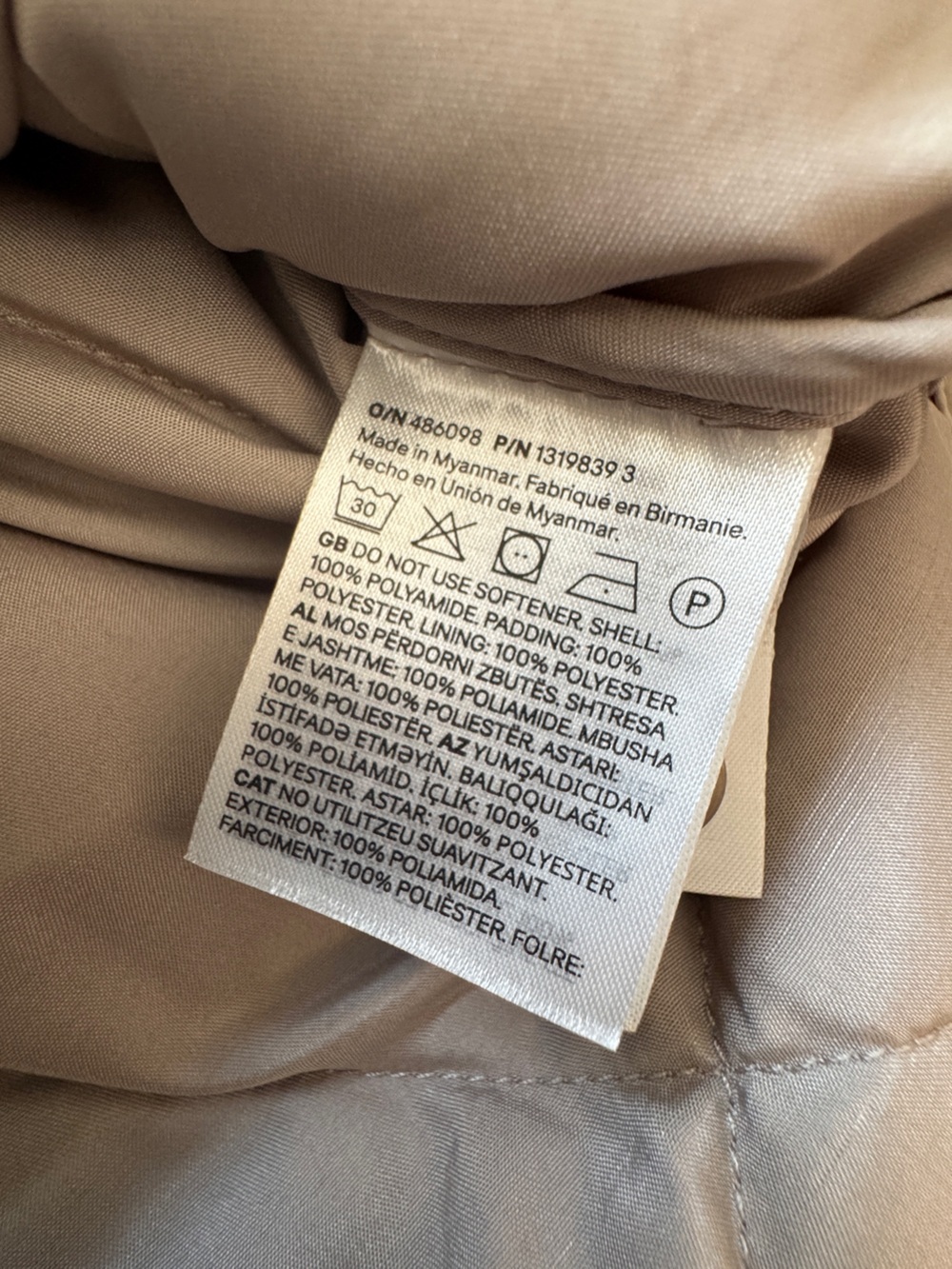 H&M Women's Beige THERMOLITE Quilted removable scarf jacket sz M - NWT - Picture 10 of 14